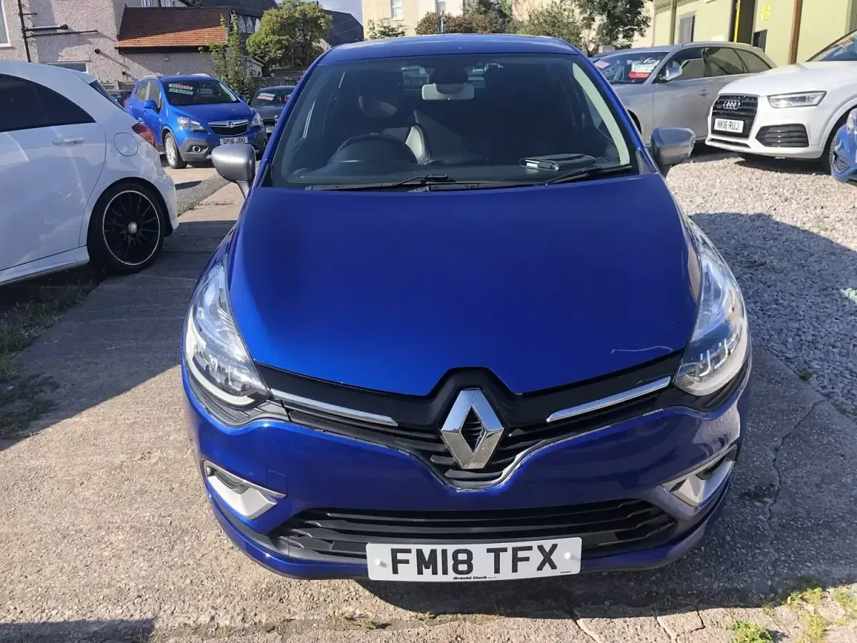 Used Renault Clio Iconic 90 HP (66 kW) 2018 Blue Hatchback