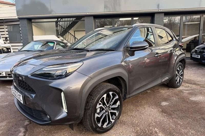 Used Toyota Yaris Hybrid Design 116 HP (85 kW) 2022 SUV