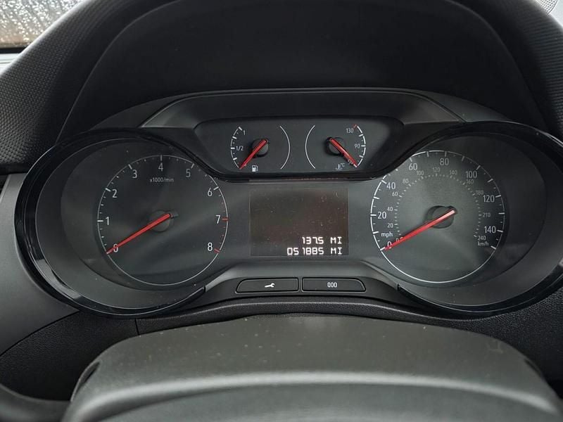 Used Vauxhall Crossland X 81 HP (59 kW) 2018 Red SUV