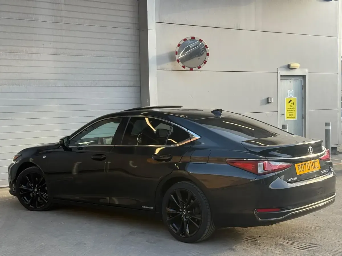 Used Lexus ES300H Sport Line 2020 Black Sedan