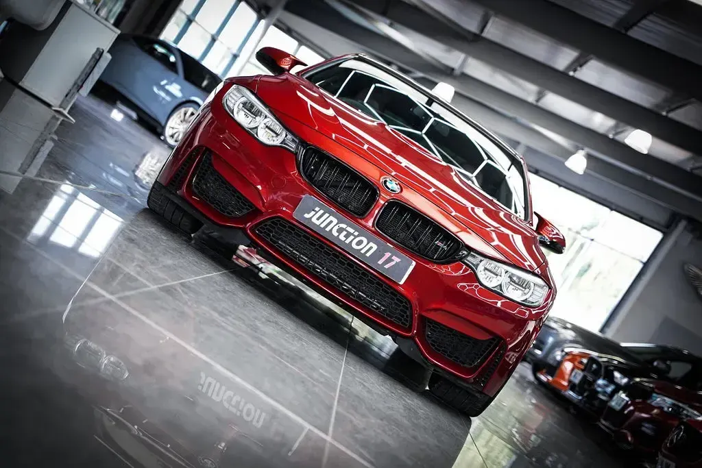 Used BMW M4 Performance 431 HP (317 kW) 2016 Orange Coupe