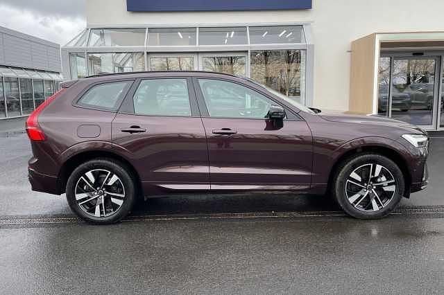 Used Volvo XC60 Plus 345 HP (253 kW) 2025 Red SUV