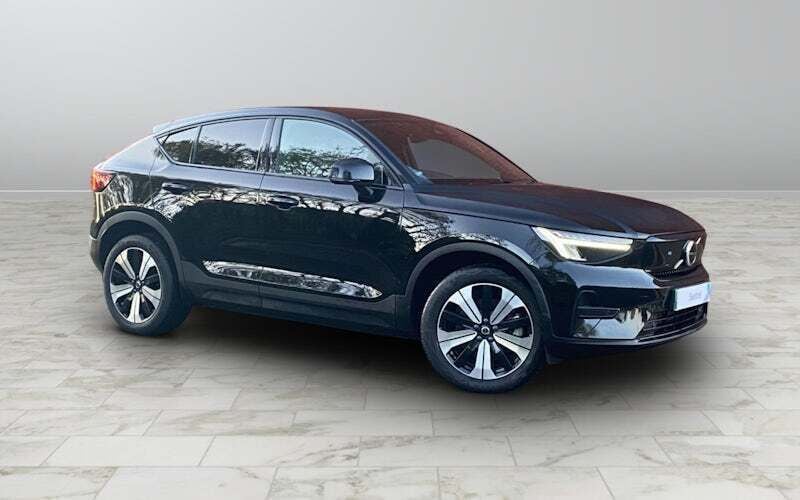 Used 2023 Volvo EC40 Core SUV | £30,543 (Fair price) - Image 1/4