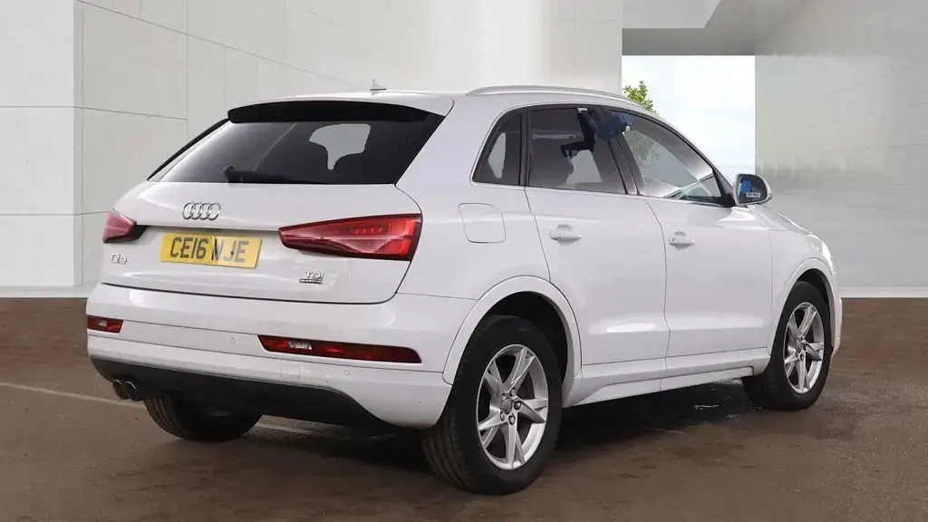 Used Audi Q3 S-line plus 150 HP (110 kW) 2016 White SUV