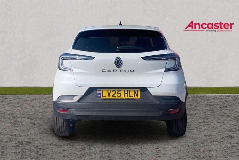 New Renault Captur Evolution 91 HP (66 kW) 2025 White SUV