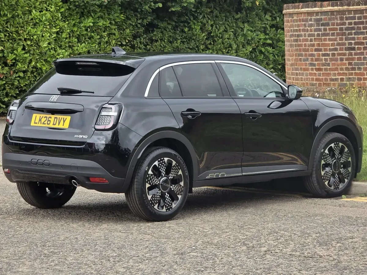 New Fiat 600 La Prima 2026 Black SUV