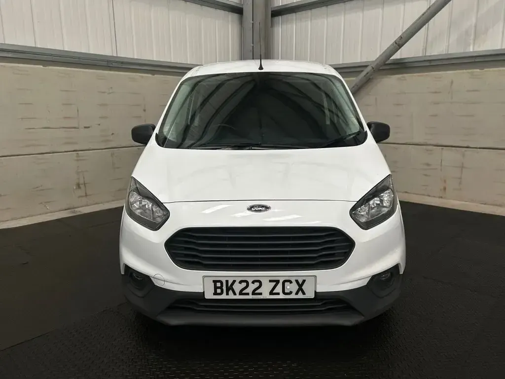 Used Ford Transit Courier Trend 2022 White Van