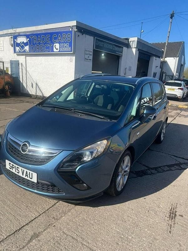 Used Vauxhall Zafira Tourer SRi 165 HP (121 kW) 2015 Blue MPV