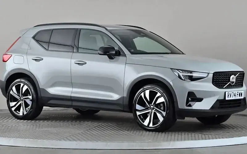 Used Volvo XC40 Plus 163 HP (119 kW) 2025 SUV