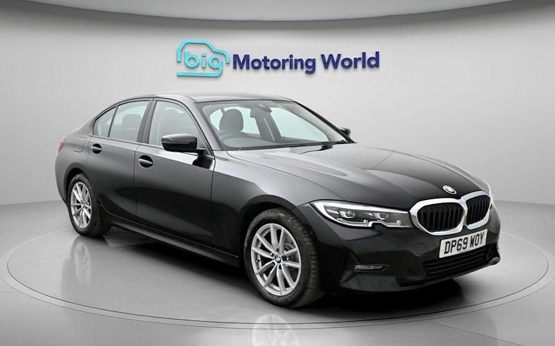 Used BMW 320 190 HP (139 kW) 2019 Black Sedan