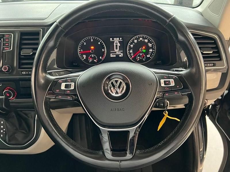 Usado VW Transporter Highline 2018 Negro Van