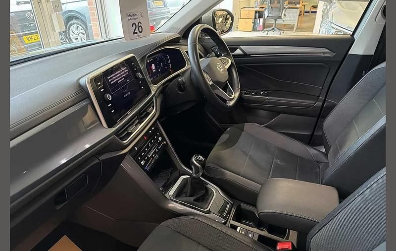 Used VW T-Roc Style 110 HP (80 kW) 2022 Silver SUV