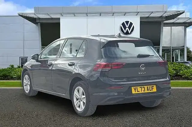Used VW Golf VIII Life 130 HP (95 kW) 2024 Grey Hatchback