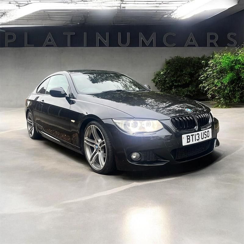 Begagnad BMW 318 M Sport 2013 Svart Sportkupé