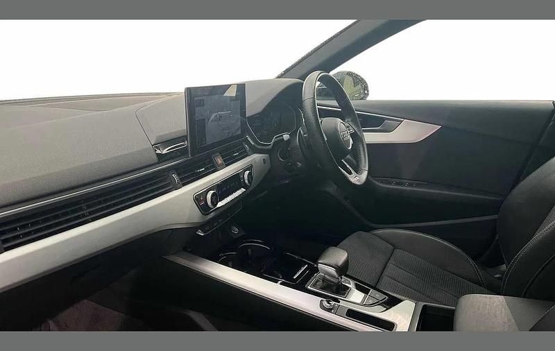 Used Audi A4 S-Line 161 HP (118 kW) 2022 Black Sedan