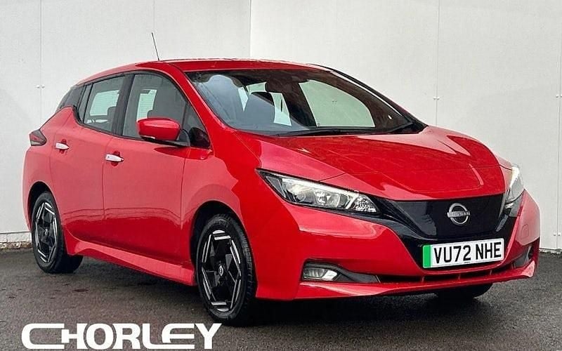 Used 2025 Nissan Leaf Acenta Hatchback | £10,495 (Good price) - Image 1/4