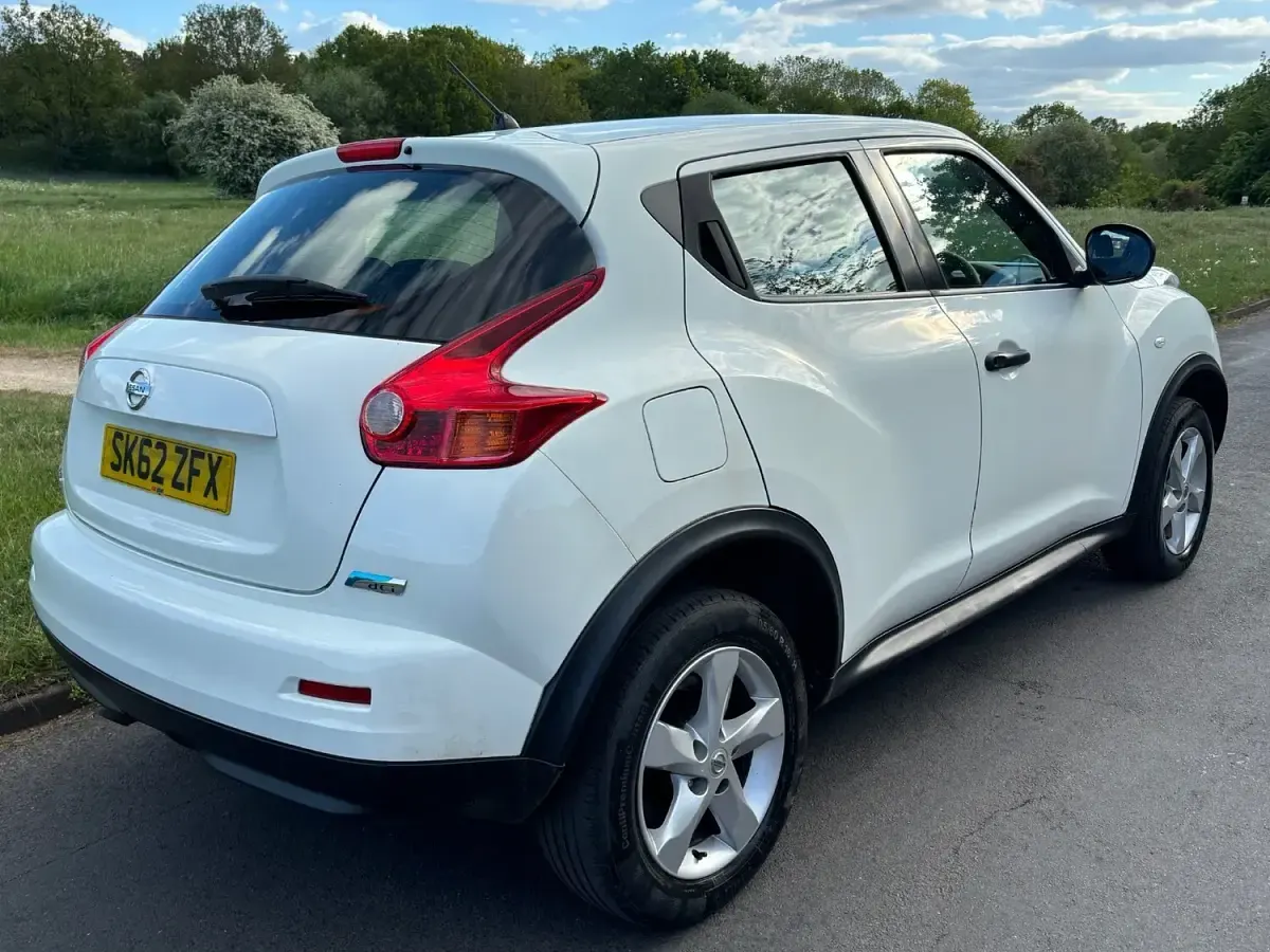 Used Nissan Juke Visia 110 HP (80 kW) 2012 White SUV