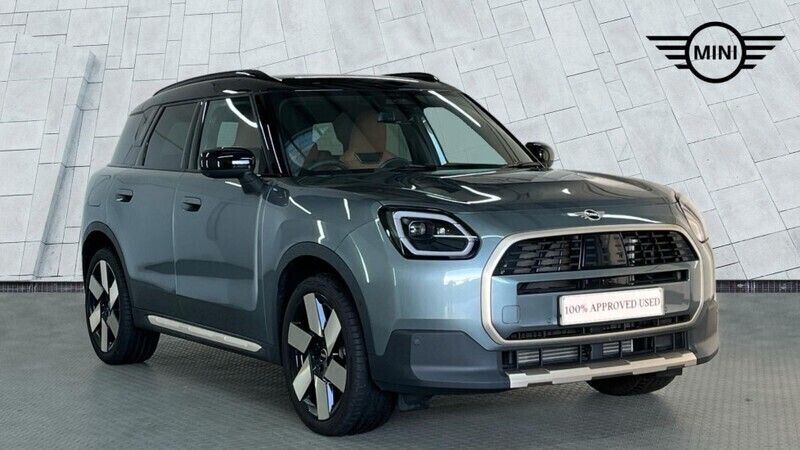 Green Used 2024 Mini Countryman SUV | £32,990 (Fair price) - Image 1/4