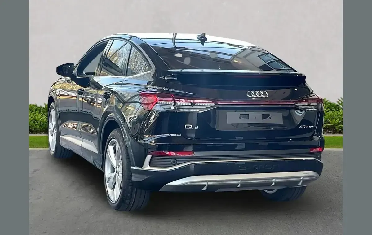 Ny Audi Q4 e-tron S-Line 206 kW (281 HK) 2025 Other SUV