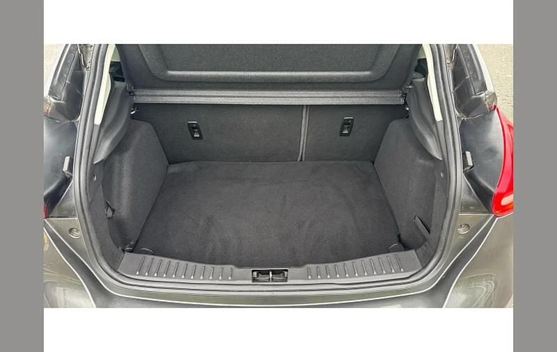 Used Ford Focus Titanium 125 HP (91 kW) 2018 Grey Hatchback