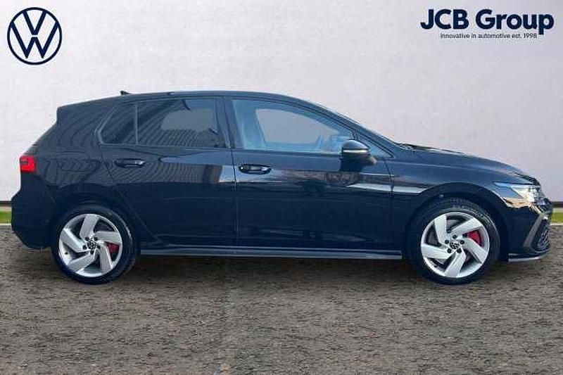 Used VW Golf VIII 245 HP (180 kW) 2021