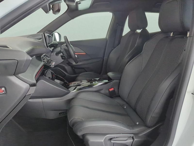 Used Peugeot e-2008 GT 100 kW (136 HP) 2023 White SUV