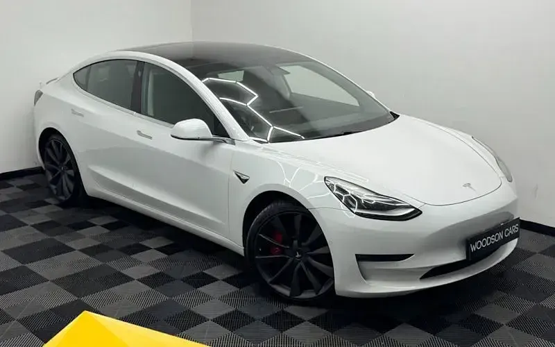 Used Tesla Model 3 Performance 461 kW (627 HP) 2019 Sedan