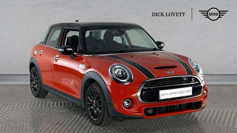 Orange Used 2019 Mini Cooper S Classic Hatchback | £14,950 (Fair price) - Image 1/4