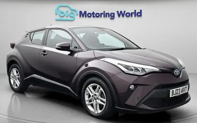 Used Toyota C-HR 122 HP (89 kW) 2023 SUV