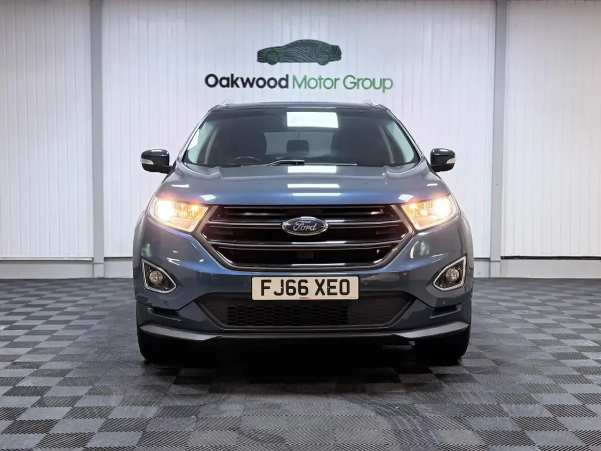 Usado Ford Edge Titanium 180 HP (132 kW) 2016 Azul SUV