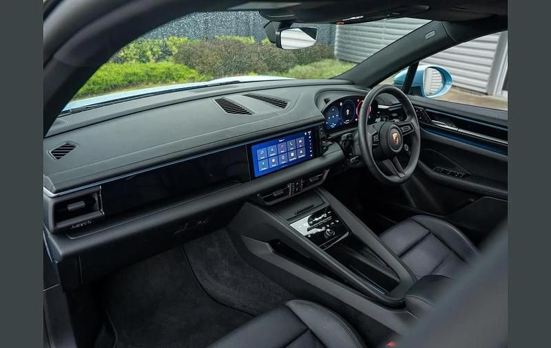Usado Porsche Macan 261 kW (355 HP) 2025 Azul SUV