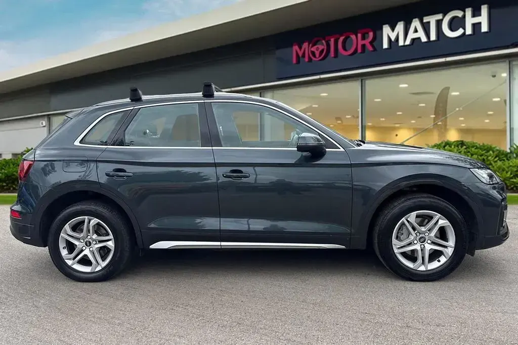 Used Audi Q5 Sport 204 HP (150 kW) 2022 Grey SUV