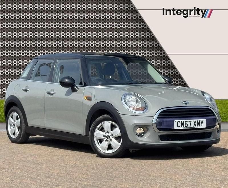 Grey Used 2017 Mini Cooper Hatch Hatchback | £7,995 (Good price) - Image 1/4