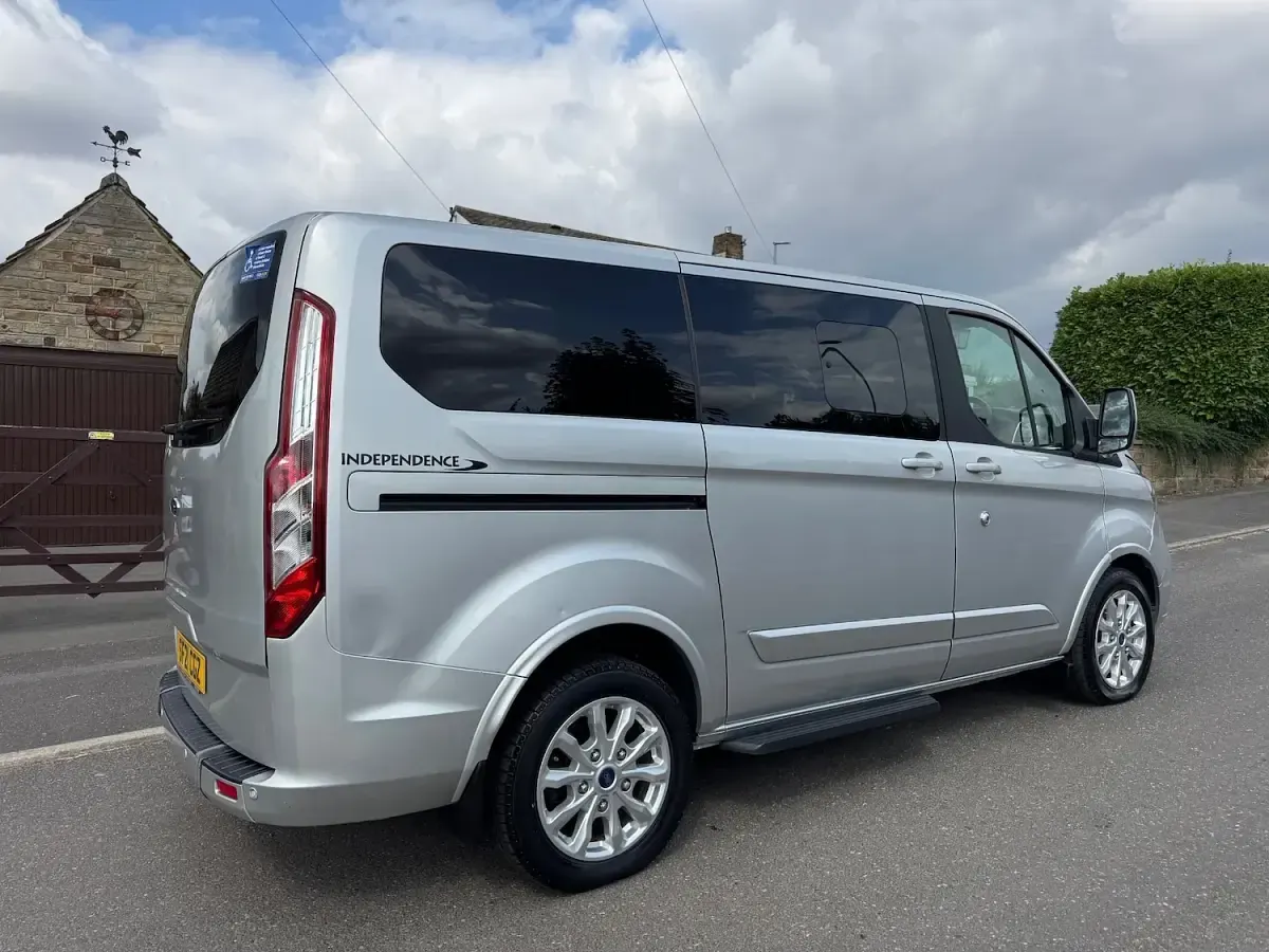 Used Ford Tourneo Custom Titanium 2021 Silver Van