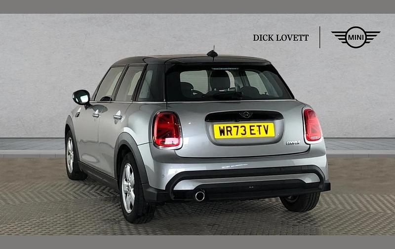 Used Mini Cooper Classic 134 HP (98 kW) 2023 Silver Hatchback