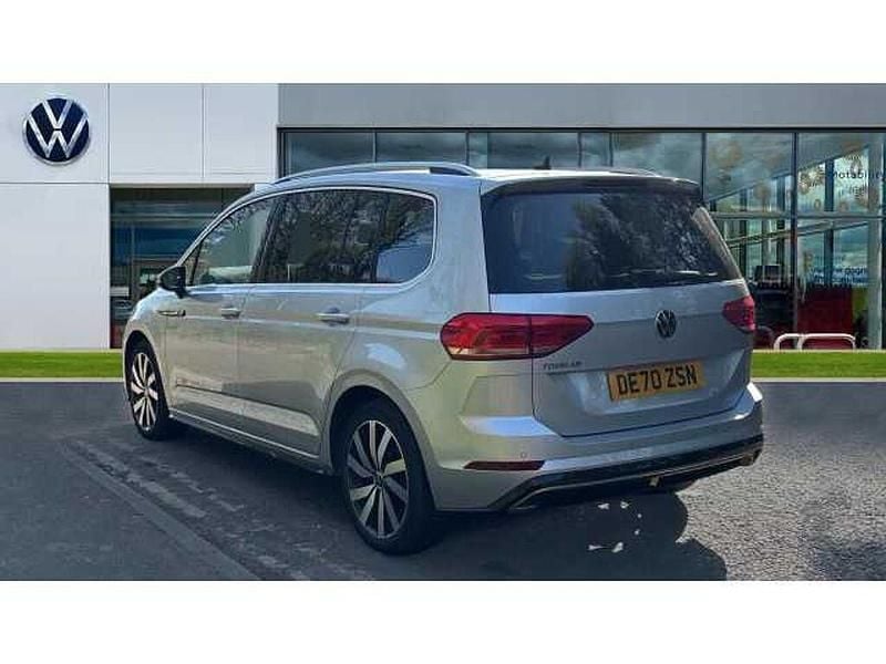 Usado VW Touran R-line 150 HP (110 kW) 2021 Prateado Monovolume
