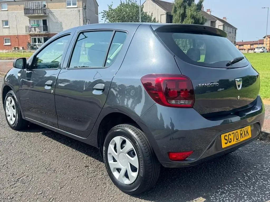 Used Dacia Sandero Essentiel 75 HP (55 kW) 2020 Grey Hatchback