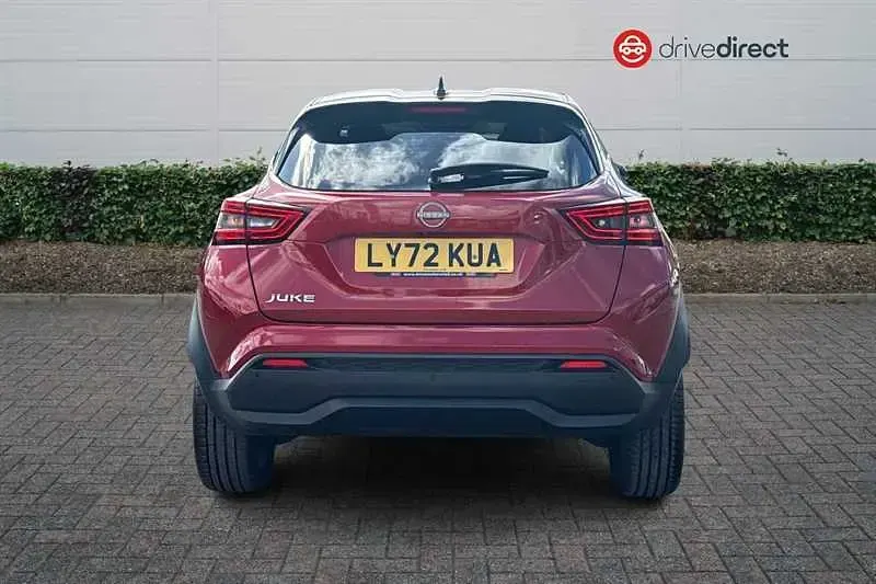 Used Nissan Juke Tekna 114 HP (83 kW) 2023 Red SUV