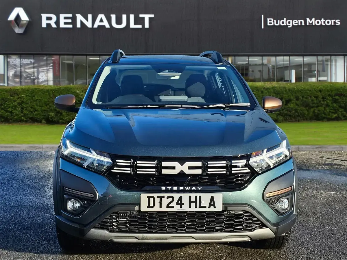 Używany Dacia Sandero Extreme 91 KM (66 kW) 2024 Zielony Hatchback