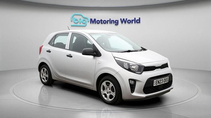 Used Kia Picanto 67 HP (49 kW) 2023 Silver Hatchback