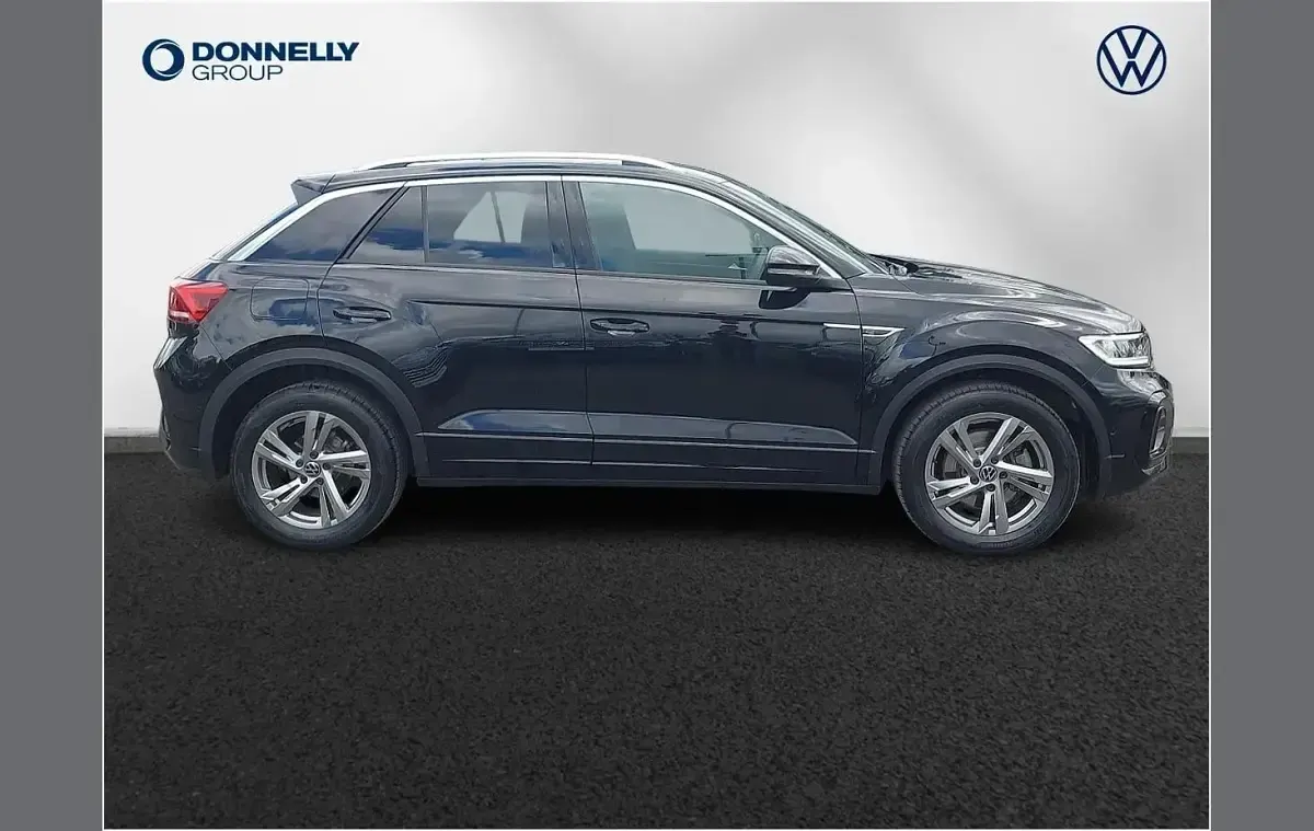 Used VW T-Roc R-line 150 HP (110 kW) 2025 Black SUV