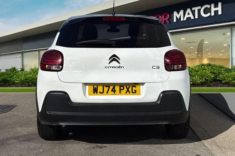 Used Citroën C3 PureTech 83 HP (61 kW) 2024 White Hatchback