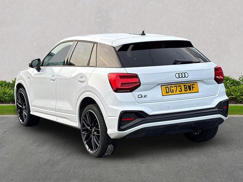 Used Audi Q2 Black Edition 110 HP (80 kW) 2023 White SUV