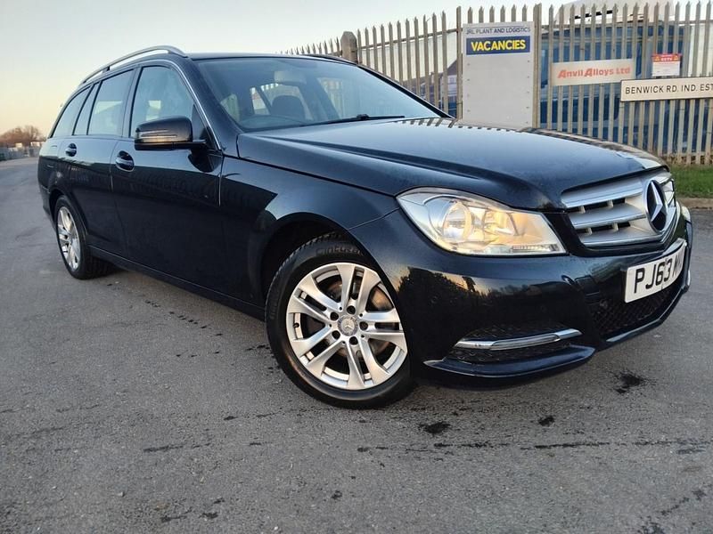 Black Used 2013 Mercedes C220 Executive Estate | £4,595 (Fair price) - Image 1/4