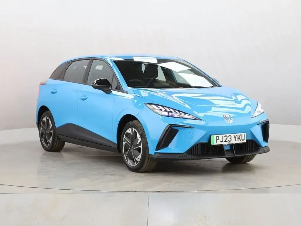 Used MG MG4 EV SE 125 kW (170 HP) 2023 Blue Hatchback