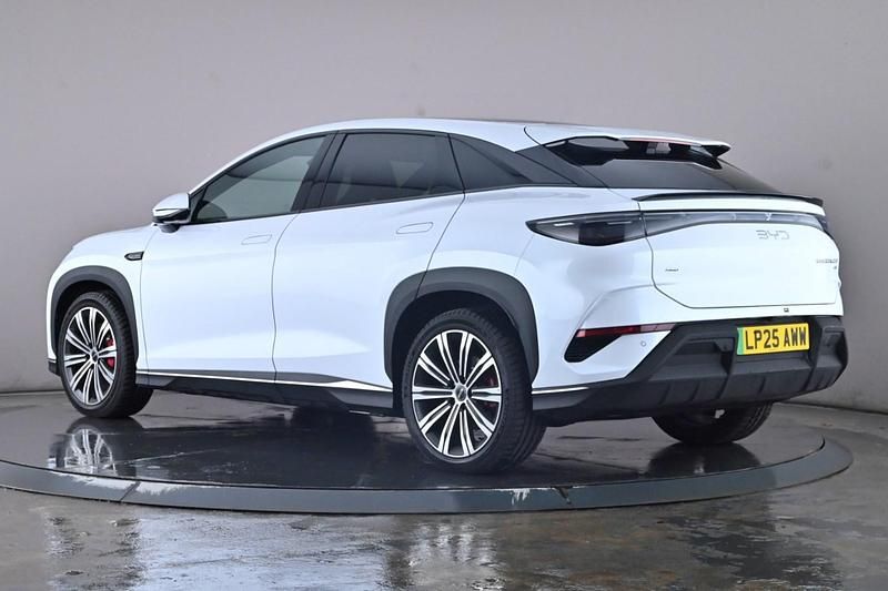 Used BYD Sealion 7 389 kW (530 HP) 2025 White SUV