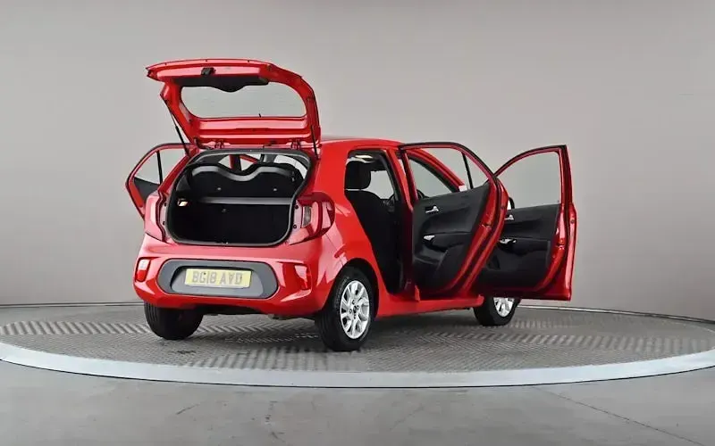 Used Kia Picanto 84 HP (61 kW) 2018 Red Hatchback