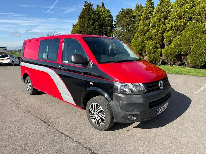 Used VW Transporter Startline 140 HP (102 kW) 2015 Red Van
