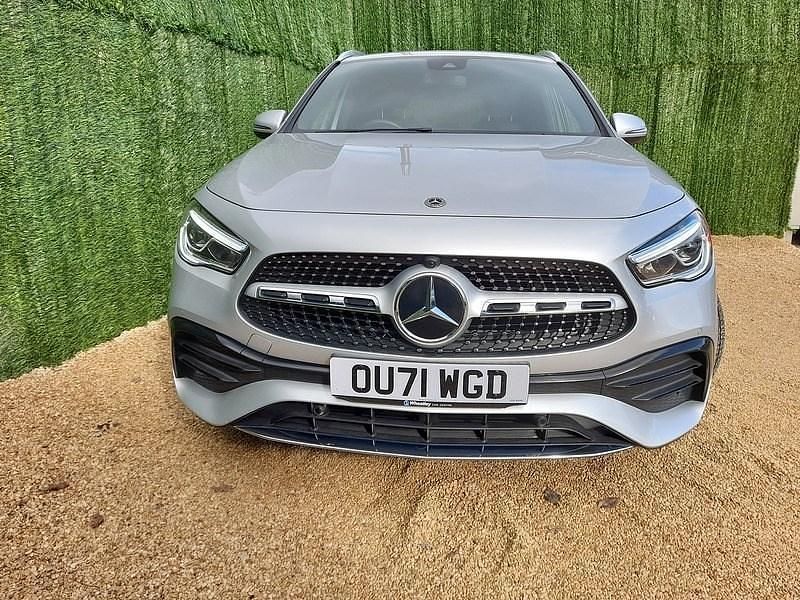 Used Mercedes GLA200 AMG line 163 HP (119 kW) 2021 Silver SUV