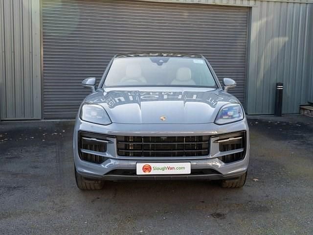 Used Porsche Cayenne 353 HP (259 kW) 2023 Grey SUV